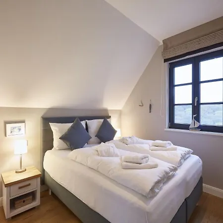 Сasa de vacaciones Reetland Am - Premium Reetdachvilla Mit 3 Schlafzimmern, Sauna Und Kamin F10