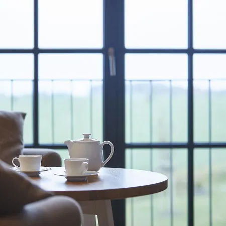 Prázdninový dům Reetland Am - Premium Reetdachvilla Mit 3 Schlafzimmern, Sauna Und Kamin F10