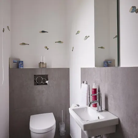 Reetland Am - Premium Reetdachvilla Mit 3 Schlafzimmern, Sauna Und Kamin F10 *