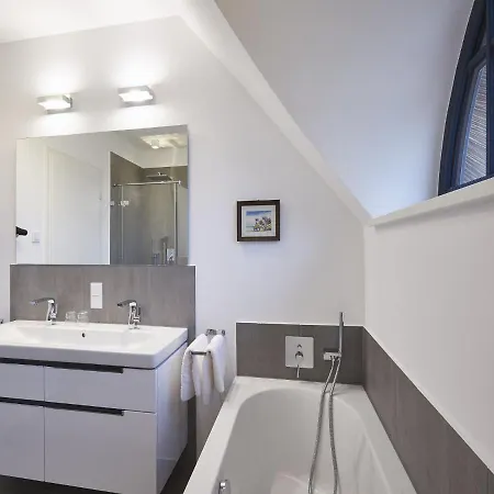 Сasa de vacaciones Reetland Am - Premium Reetdachvilla Mit 3 Schlafzimmern, Sauna Und Kamin F10 Dranske