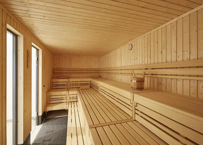 Reetland Am - Premium Reetdachvilla Mit 3 Schlafzimmern, Sauna Und Kamin F10 Dranske